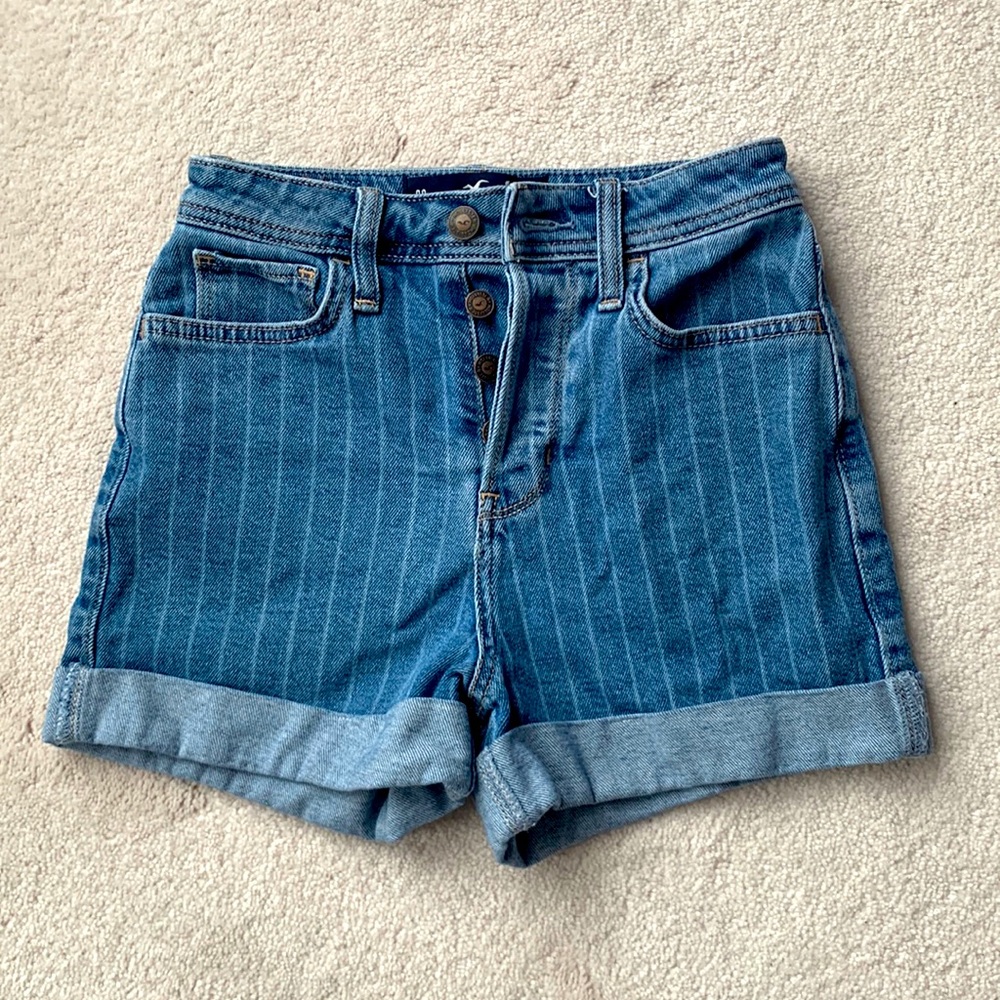 Hollister ultra high rise mom shorts